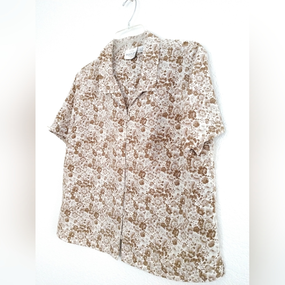 Pretty Bentley Brown Floral Shirt Blouse Short Sleeve Size Large, Chest 40" - Picture 6 of 6